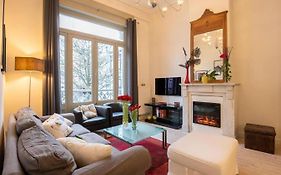 Spacious 7-Bed House In Oostende City